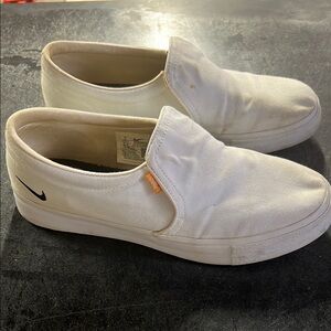 Nike White Slip-On women's Shoes